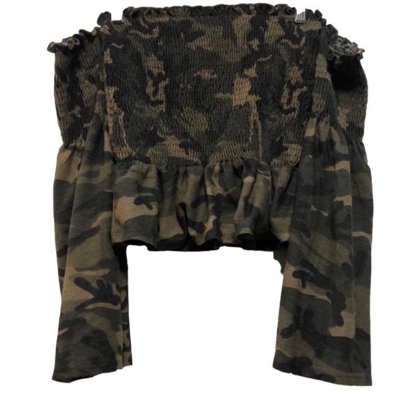 𝅺vintage Havana EST 1954 Camo Off-Shoulder Long Sleeve Top Small - Picture 1 of 7